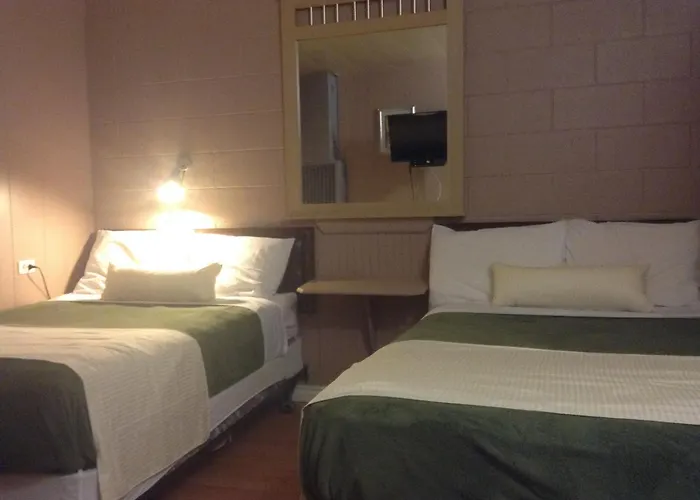 West Castle Motel